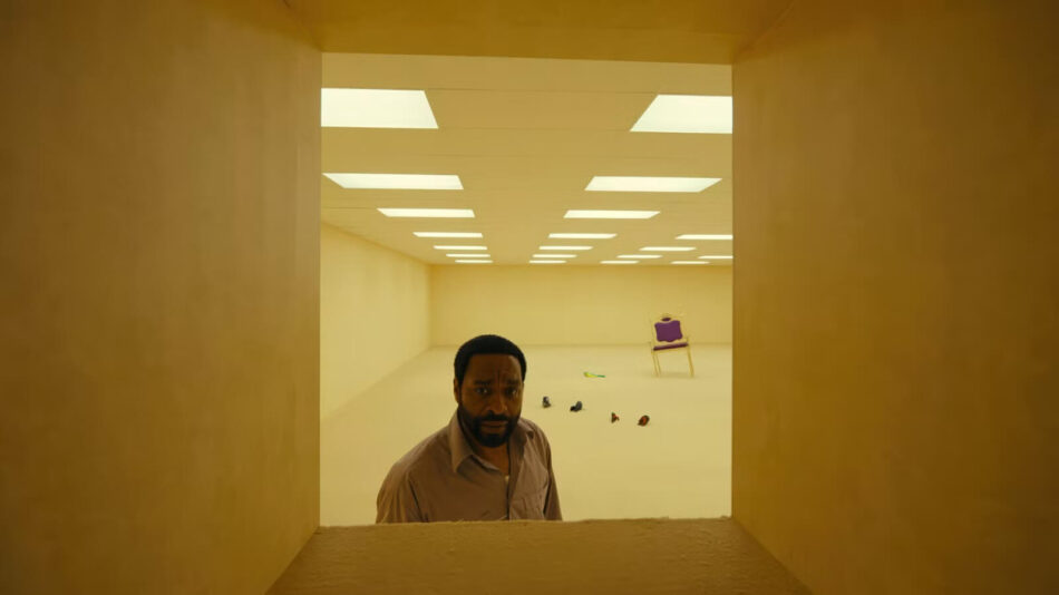 [Crítica] “Backrooms: sin salida” (2026): los laberintos del trauma
